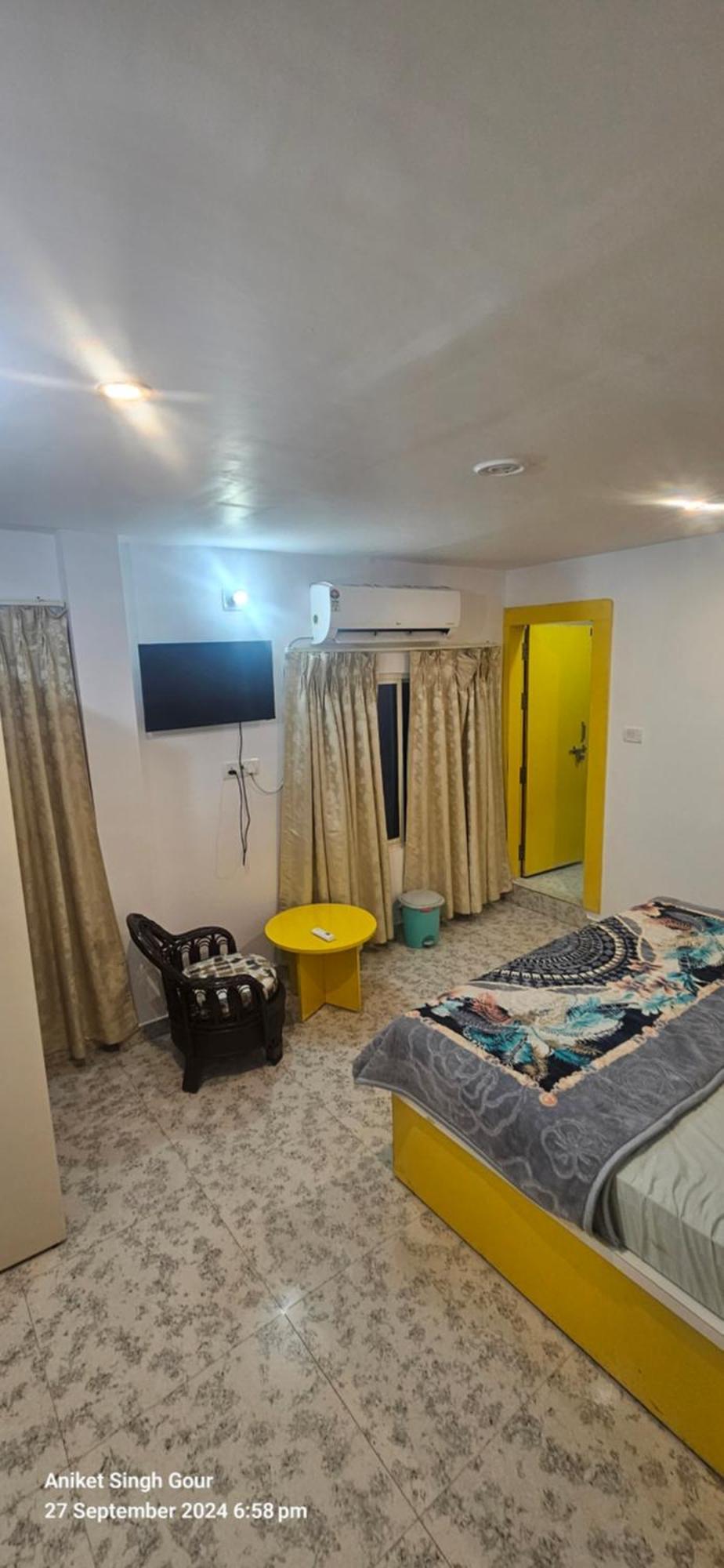 Sunset Backpackers Hostel Орчха Экстерьер фото